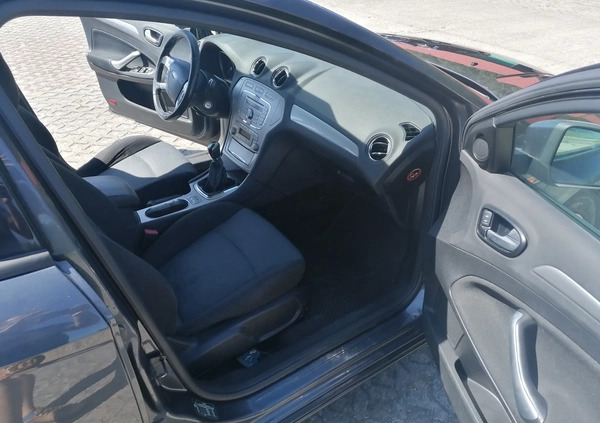 Ford Mondeo cena 15000 przebieg: 304447, rok produkcji 2007 z Szczecin małe 137